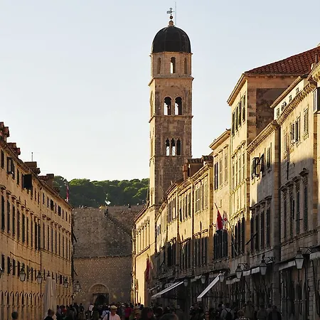 Modern With Terrace In Dubrovnik Zaton (Dubrovnik-Neretva)