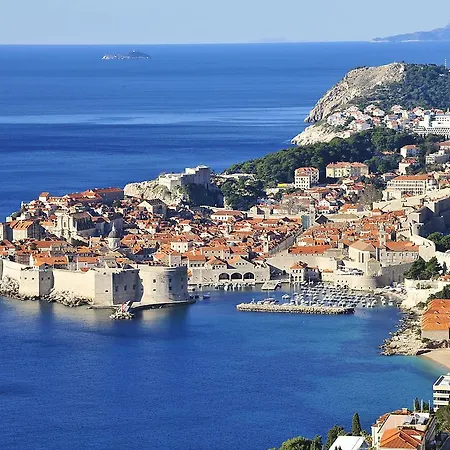 Modern With Terrace In Dubrovnik Zaton (Dubrovnik-Neretva)